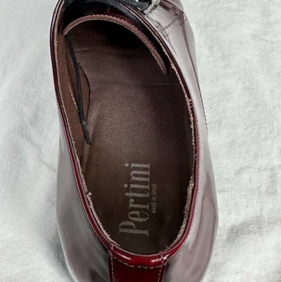 Leather Lace-ups - Picture 5 of 7